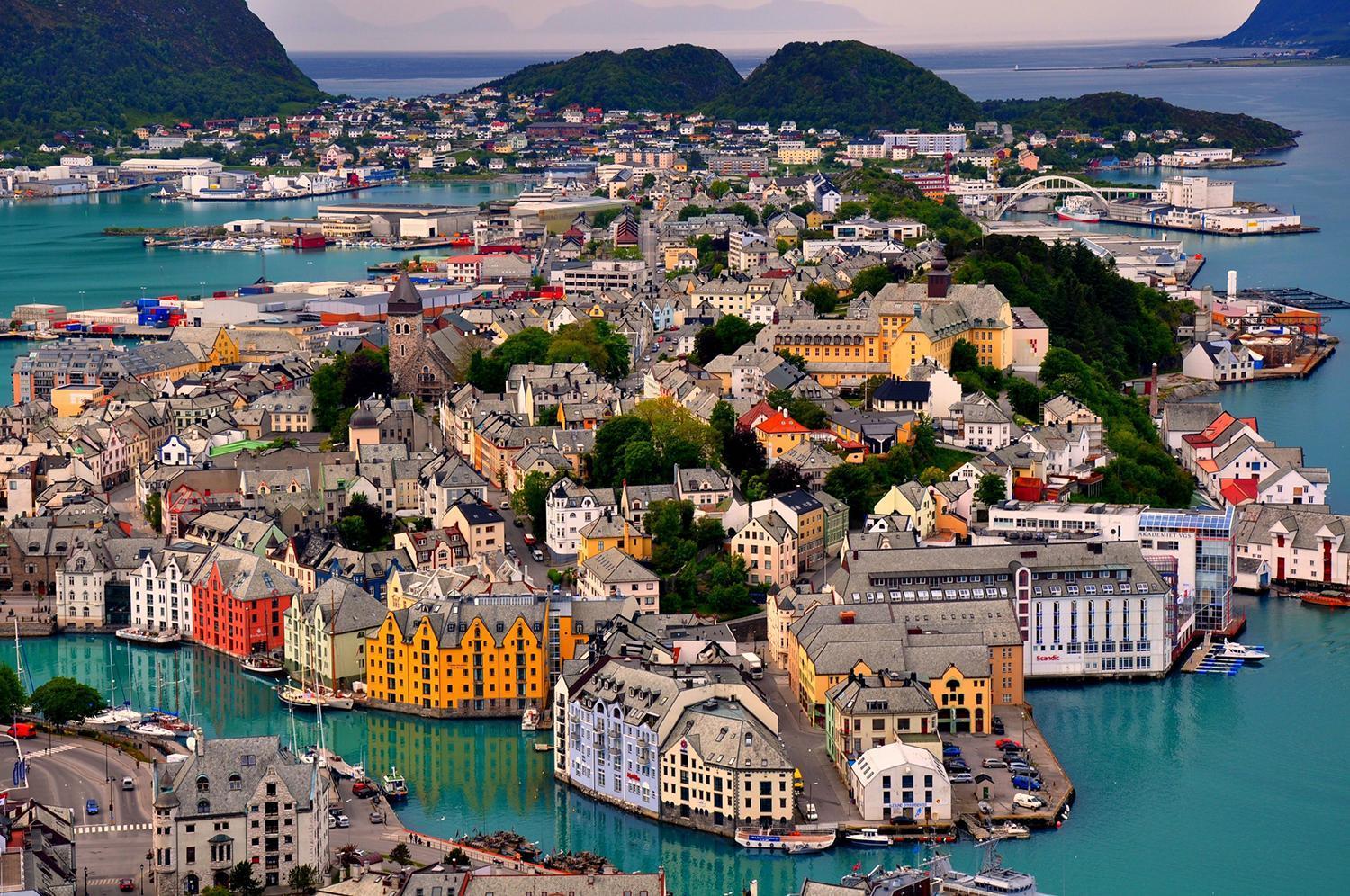 Sunny Apartment In Alesund City Eksteriør billede